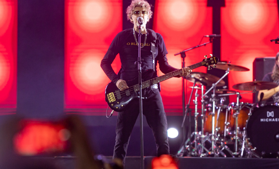 Matinhos, 22 de fevereiro de 2025 - Show da banda Titãs no paldo do Verão Maior Paraná em Caiobá.