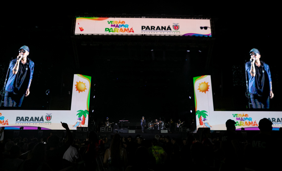 Matinhos, 22 de fevereiro de 2025 - Show da banda Titãs no paldo do Verão Maior Paraná em Caiobá.