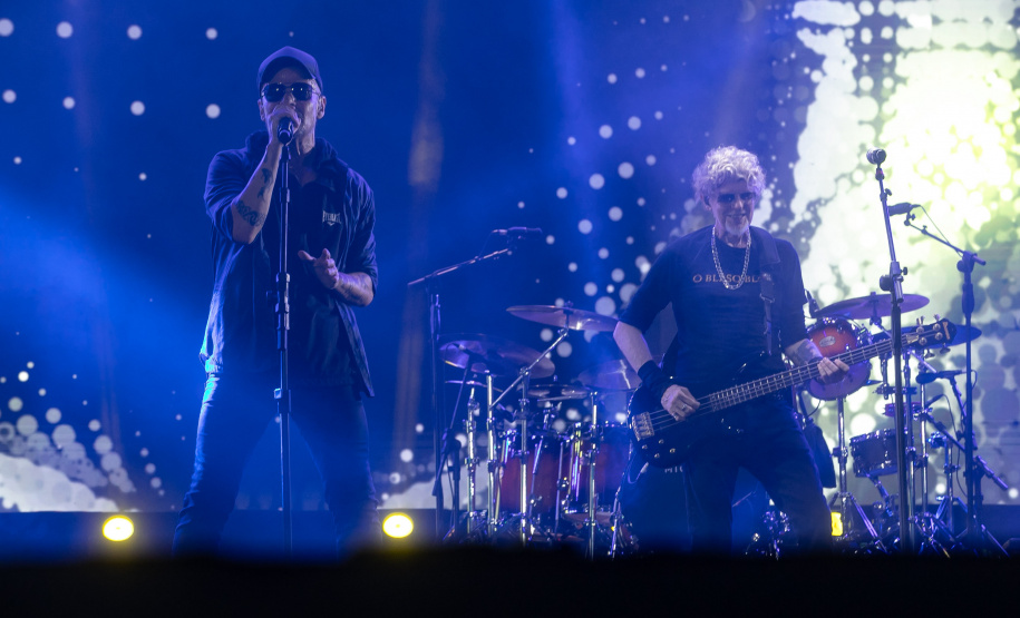 Matinhos, 22 de fevereiro de 2025 - Show da banda Titãs no paldo do Verão Maior Paraná em Caiobá.