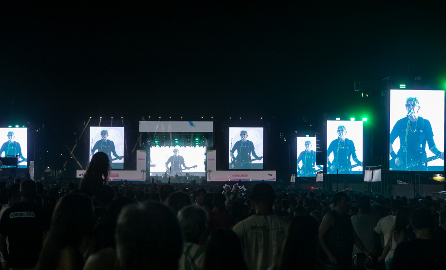 Matinhos, 22 de fevereiro de 2025 - Show da banda Titãs no paldo do Verão Maior Paraná em Caiobá.