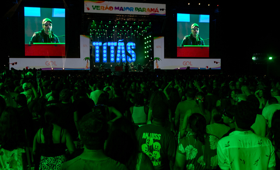 Matinhos, 22 de fevereiro de 2025 - Show da banda Titãs no paldo do Verão Maior Paraná em Caiobá.