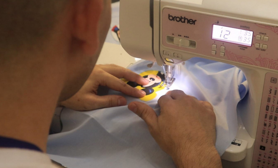 POLICIA PENAL DISTRIBUI BRINDES ARTESANAIS