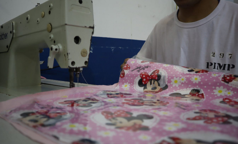 POLICIA PENAL DISTRIBUI BRINDES ARTESANAIS