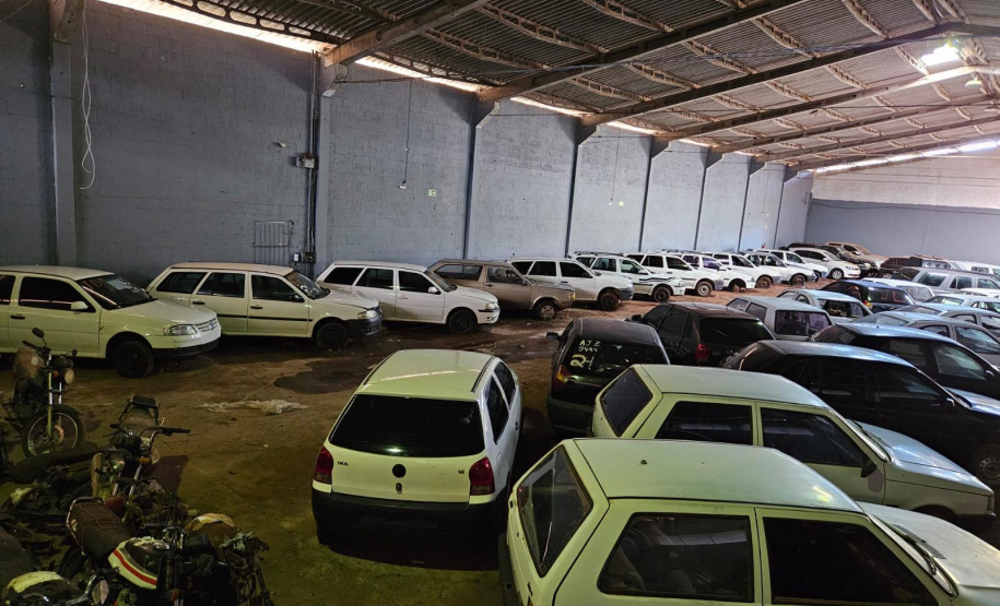 Governo do Paraná anuncia leilão de veículos e sucatas com lance inicial de R$ 1.050,15