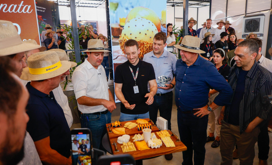 Entrega do Troféu de Melhor Queijo da América Latina (Stand Biopark)