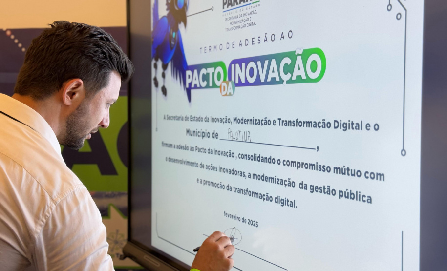 Mais de 150 prefeituras assinam Pacto pela Inovação no Paraná Mais Cidades