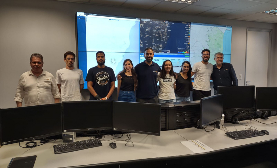 TECNOLOGIA E EQUIPE DO SIMEPAR VÃO MONITORAR A PREVISÃO DO TEMPO DO ESPÍRITO SANTO