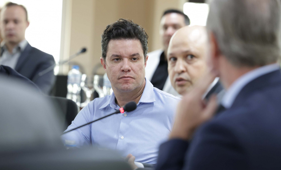 Secretários de Estado debatem plano com objetivo de impulsionar a indústria no Paraná