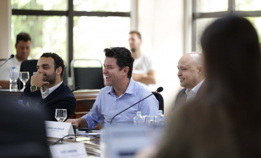 Secretários de Estado debatem plano com objetivo de impulsionar a indústria no Paraná