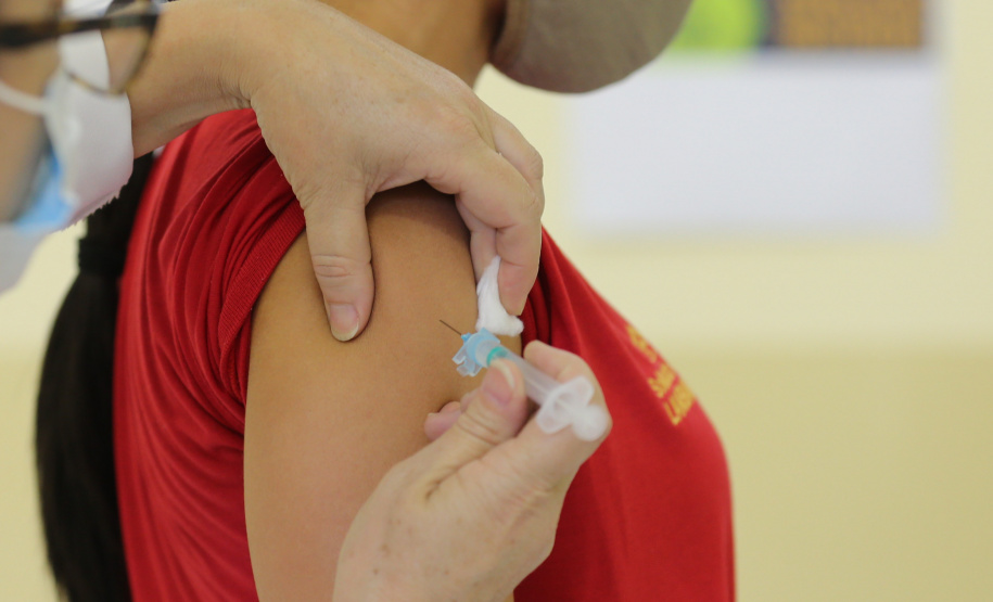 Vacinação contra a gripe começa na terça-feira (1ª) no Paraná