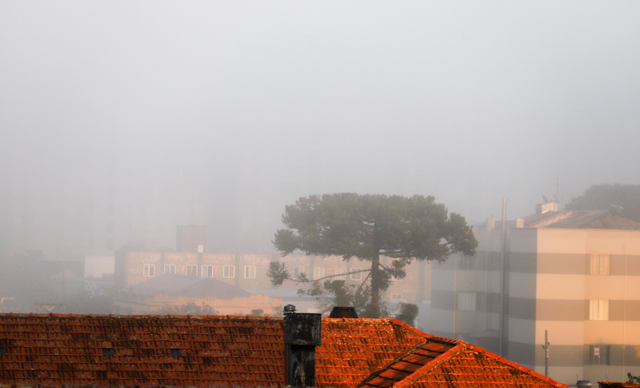 NEBLINA QUE BAIXA, SOL QUE RACHA? SIMEPAR EXPLICA COMO SE FORMAM OS NEVOEIROS
