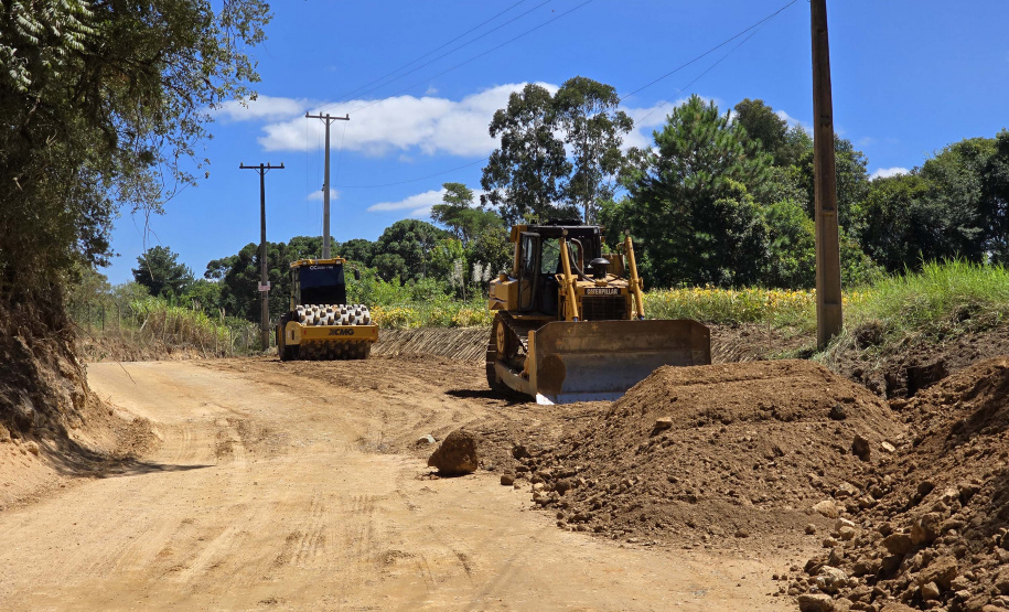 AMEP OBRA PAVIMENTAÇÃO MANDIRITUBA E SJP