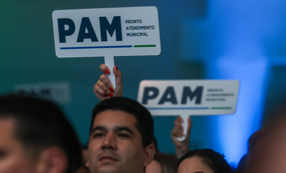 O governador Carlos Massa Ratinho Junior anunciou nesta quinta-feira (13) a liberação de R$ 1,2 bilhão para a saúde pública do Estado, durante o evento Saúde em Movimento, em Foz do Iguaçu, na região Oeste.