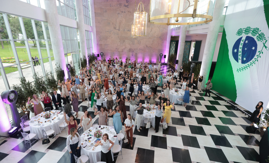 Encontro de primeiras-damas do Paraná no Palacio Iguacu em Curitiba, nesta terca-feira (25). Foto: Geraldo Bubniak/AEN