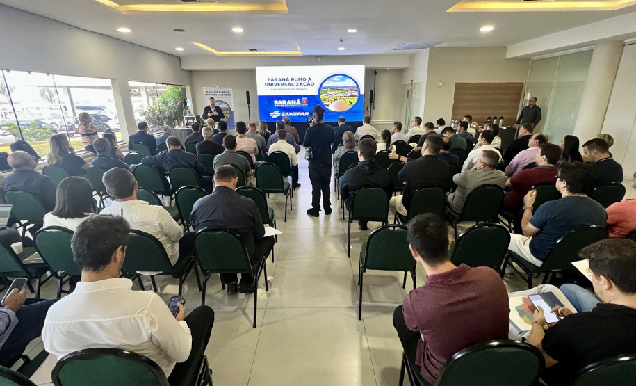 SANEPAR apresenta aos municípios estratégias para universalizar o saneamento básico