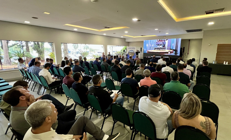 SANEPAR apresenta aos municípios estratégias para universalizar o saneamento básico