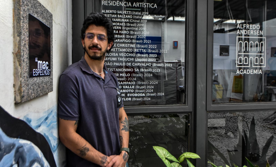 Inauguração de novo museu encerra residência artística de Jomi na Academia Alfredo Andersen