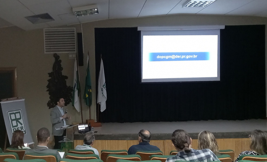 Audiência conservação de pavimentos