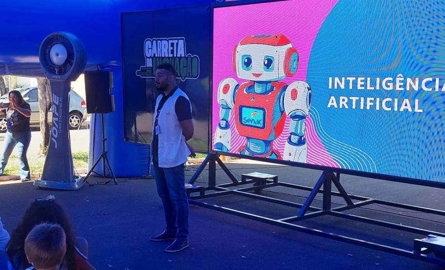 Carreta da Inovação leva ações e serviços a Rio Negro e Umuarama