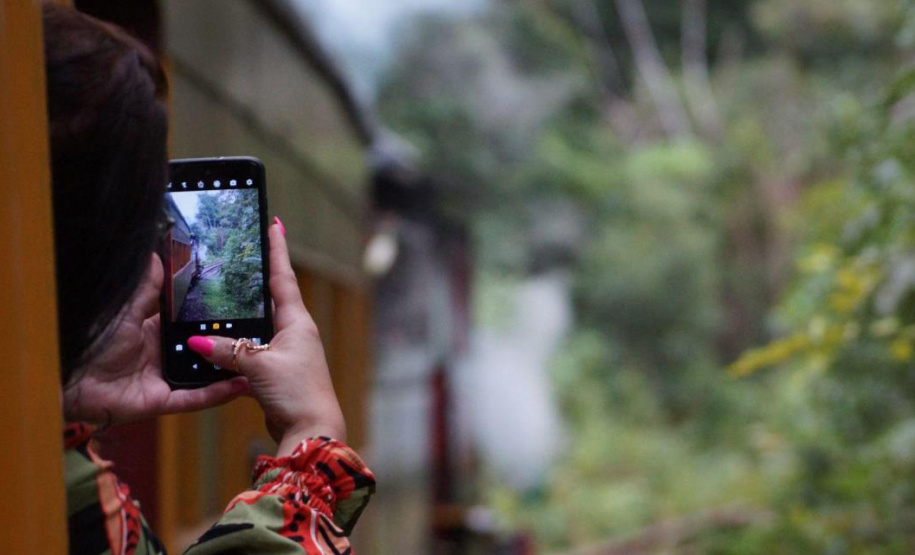 SETU PASSEIO DE TREM TEMÁTICO ENTRE MORRETES E ANTONINA