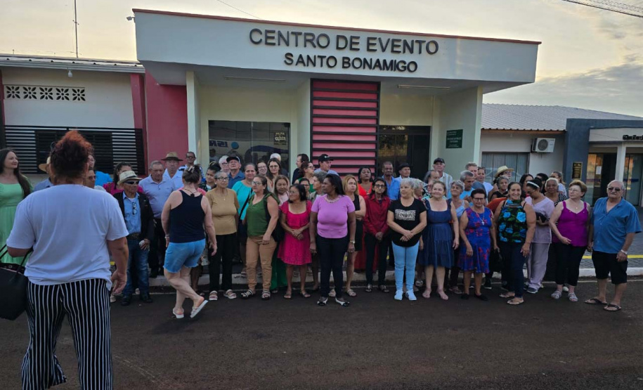 Com 63% de idosos, mais de 2,5 mil pessoas já participaram do Programa Paraná + Viagem