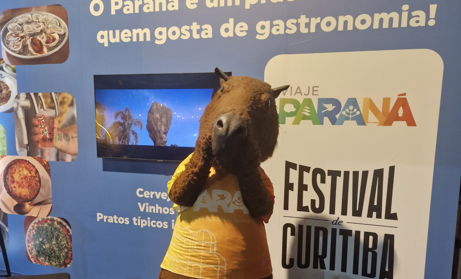 Com Milton Cunha, artistas nacionais e grande público, Festival de Curitiba teve início nesta segunda-feira (24)