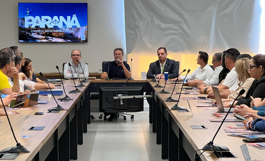 SETU Estado mostra resultados, ações e conquistas do turismo a mais de 100 empresários de Foz do Iguaçu