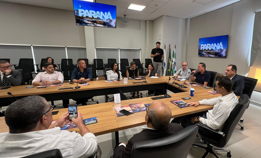 SETU Estado mostra resultados, ações e conquistas do turismo a mais de 100 empresários de Foz do Iguaçu