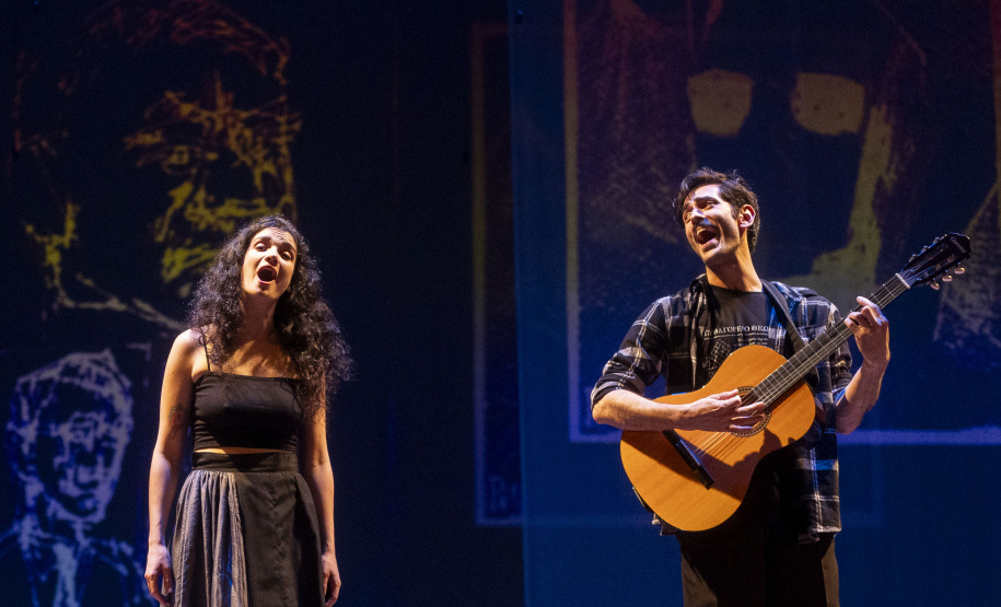 Teatro de Comédia do Paraná se prepara para estreia de “Daqui ninguém sai