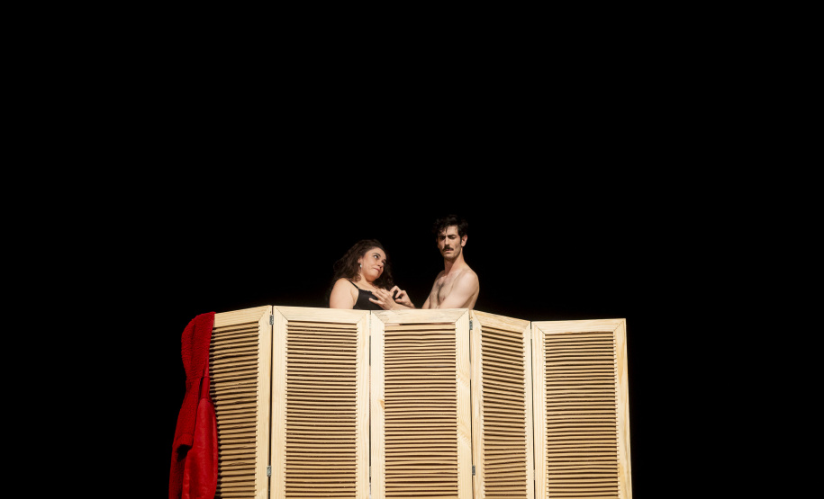 Teatro de Comédia do Paraná se prepara para estreia de “Daqui ninguém sai