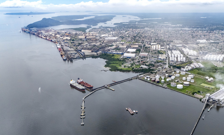 PORTOS DO PARANÁ assina contrato de quase R$ 29 milhões para obras em píer público