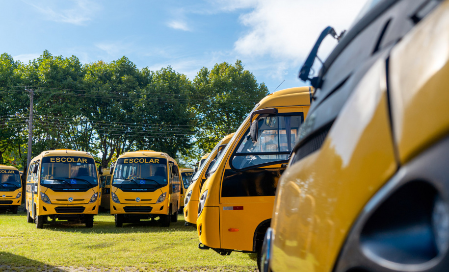 Educação: Nova frota de ônibus escolares beneficiará meio milhão de estudantes de 86 municípios