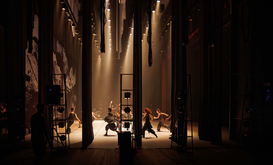 "Orfeu e Eurídice", do Balé Teatro Guaíra, retorna ao palco do Guairão em maio