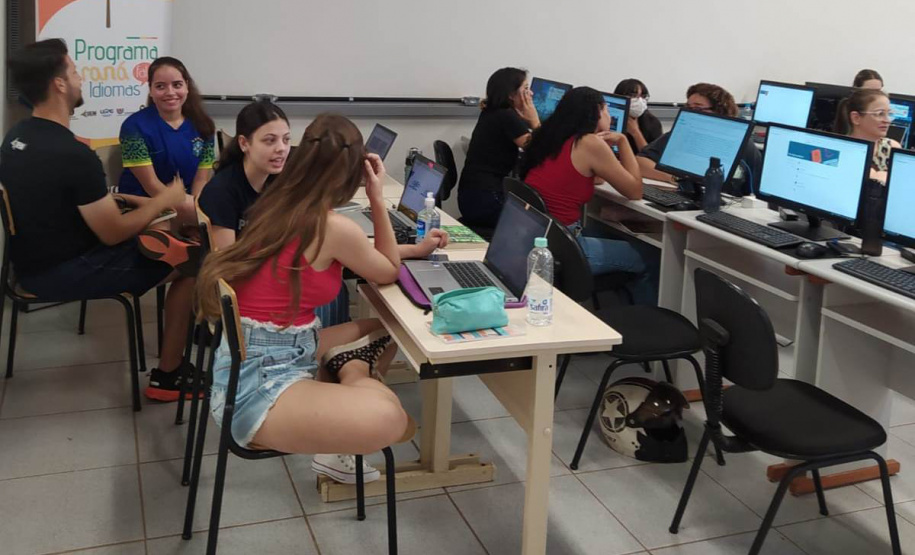SETI PARANÁ FALA IDIOMAS OFERTA VAGAS