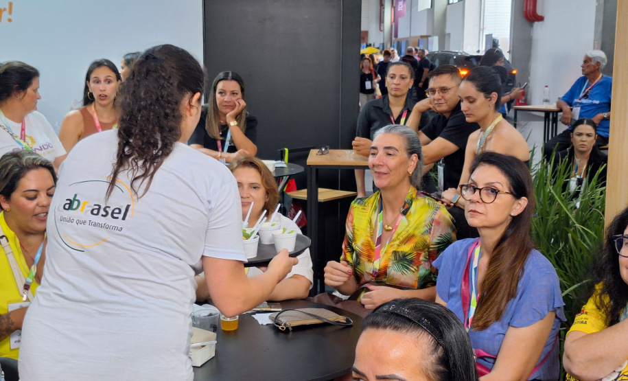 Com pratos típicos e iguarias paranaenses, Estado inaugura Arena Show Gastronomica na Expo Turismo Paraná