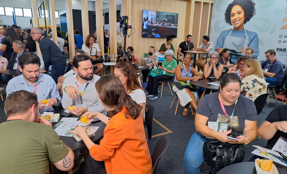 Com pratos típicos e iguarias paranaenses, Estado inaugura Arena Show Gastronomica na Expo Turismo Paraná