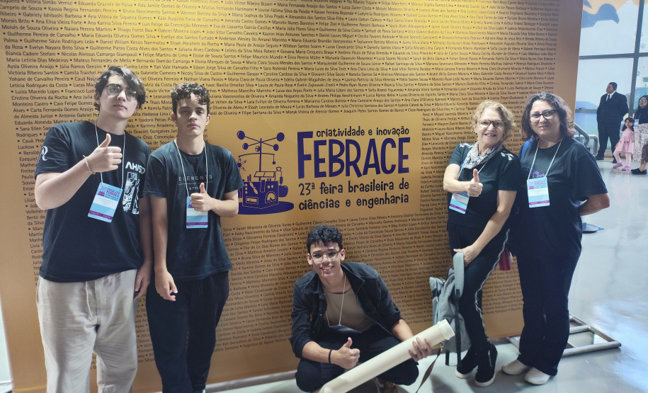 Estudantes da rede estadual do Paraná são destaque na maior feira de ciências do Brasil