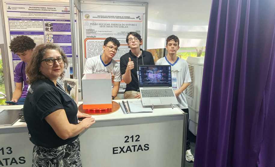 Estudantes da rede estadual do Paraná são destaque na maior feira de ciências do Brasil