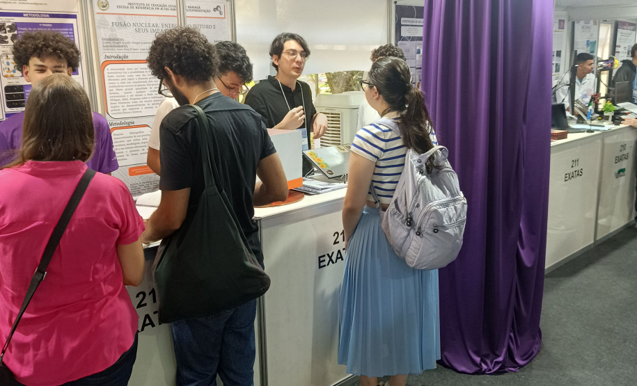 Estudantes da rede estadual do Paraná são destaque na maior feira de ciências do Brasil