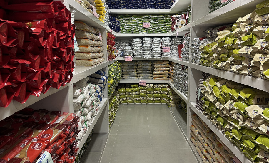 A 2ª remessa de alimentos não perecíveis para as escolas estaduais já está em andamento