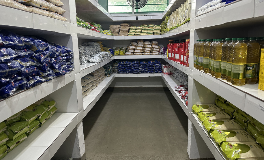 A 2ª remessa de alimentos não perecíveis para as escolas estaduais já está em andamento