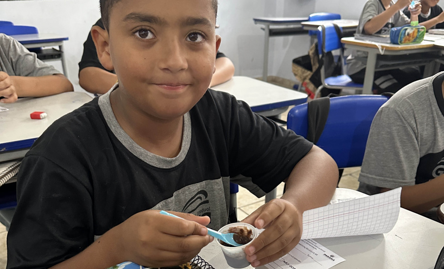 Estudantes do CE Gelvira Corrêa Pacheco avaliam a inclusão de novo alimento no cardápio escolar