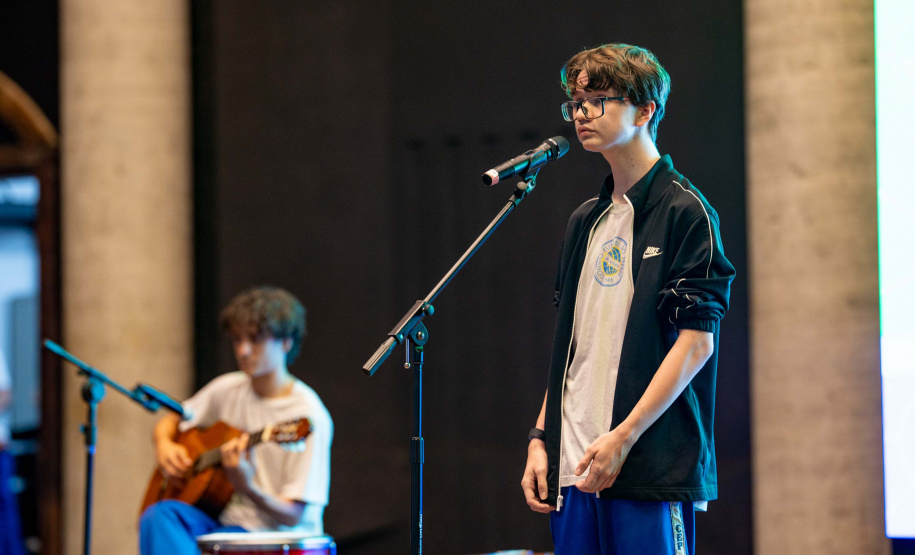 Educação qualifica formadores que vão orientar docentes em estágio probatório