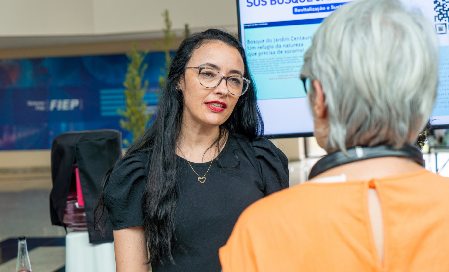 SEED - Estudantes de colégios estaduais do Paraná participam da III Semana dos NAPIs