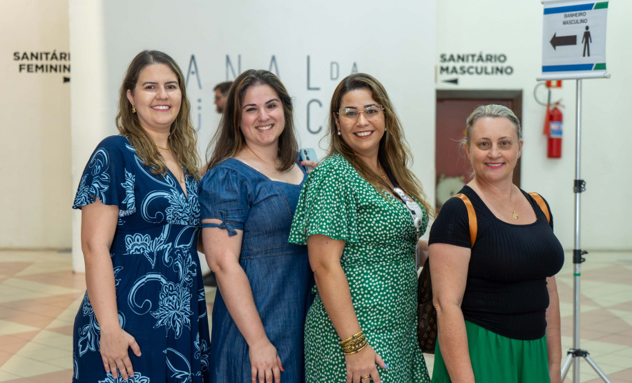 Educação qualifica formadores que vão orientar docentes em estágio probatório