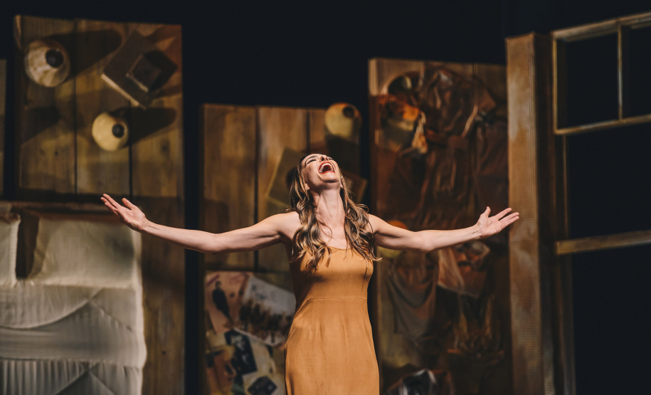 Mônica Martelli apresenta “Minha Vida em Marte” no Guairão