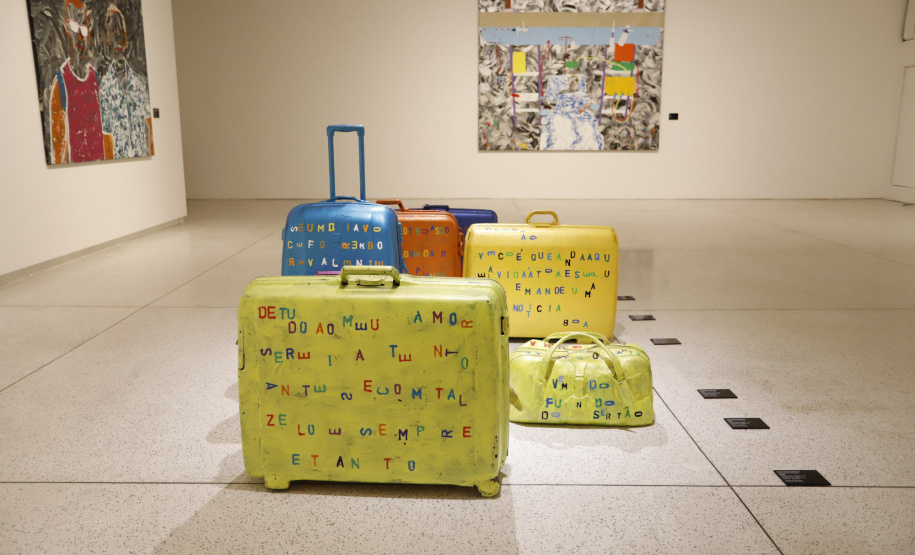 MON promove oficina de escrita criativa inspirada no artista Alex Flemming