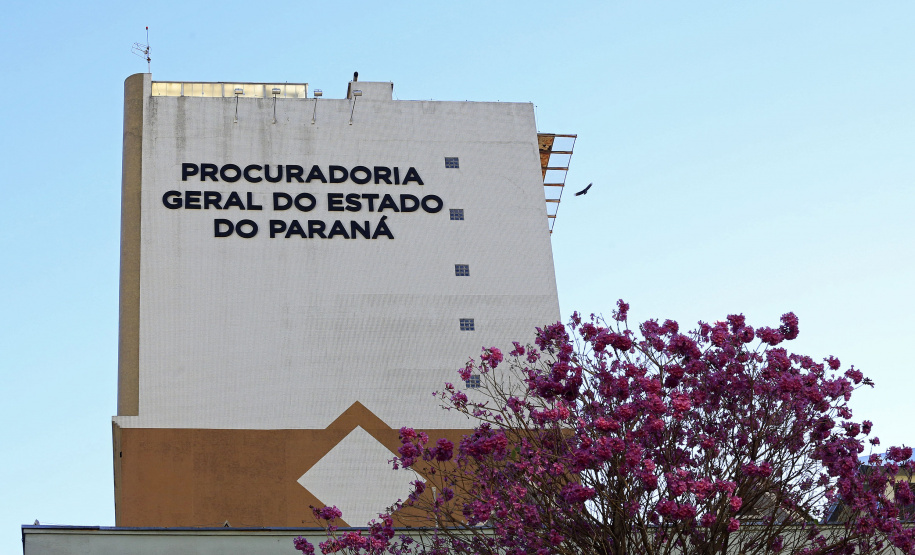 Estado propõe política de naming rights e aproveitamento de espaços públicos