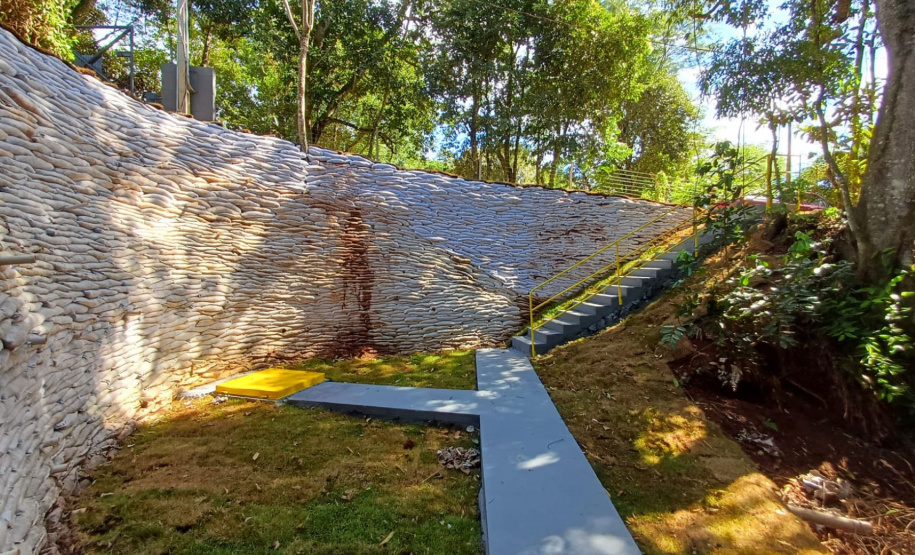 Sanepar e Prefeitura recuperam mina de água em Lindoeste