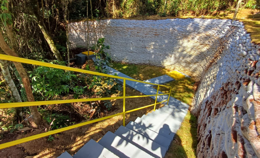 Sanepar e Prefeitura recuperam mina de água em Lindoeste